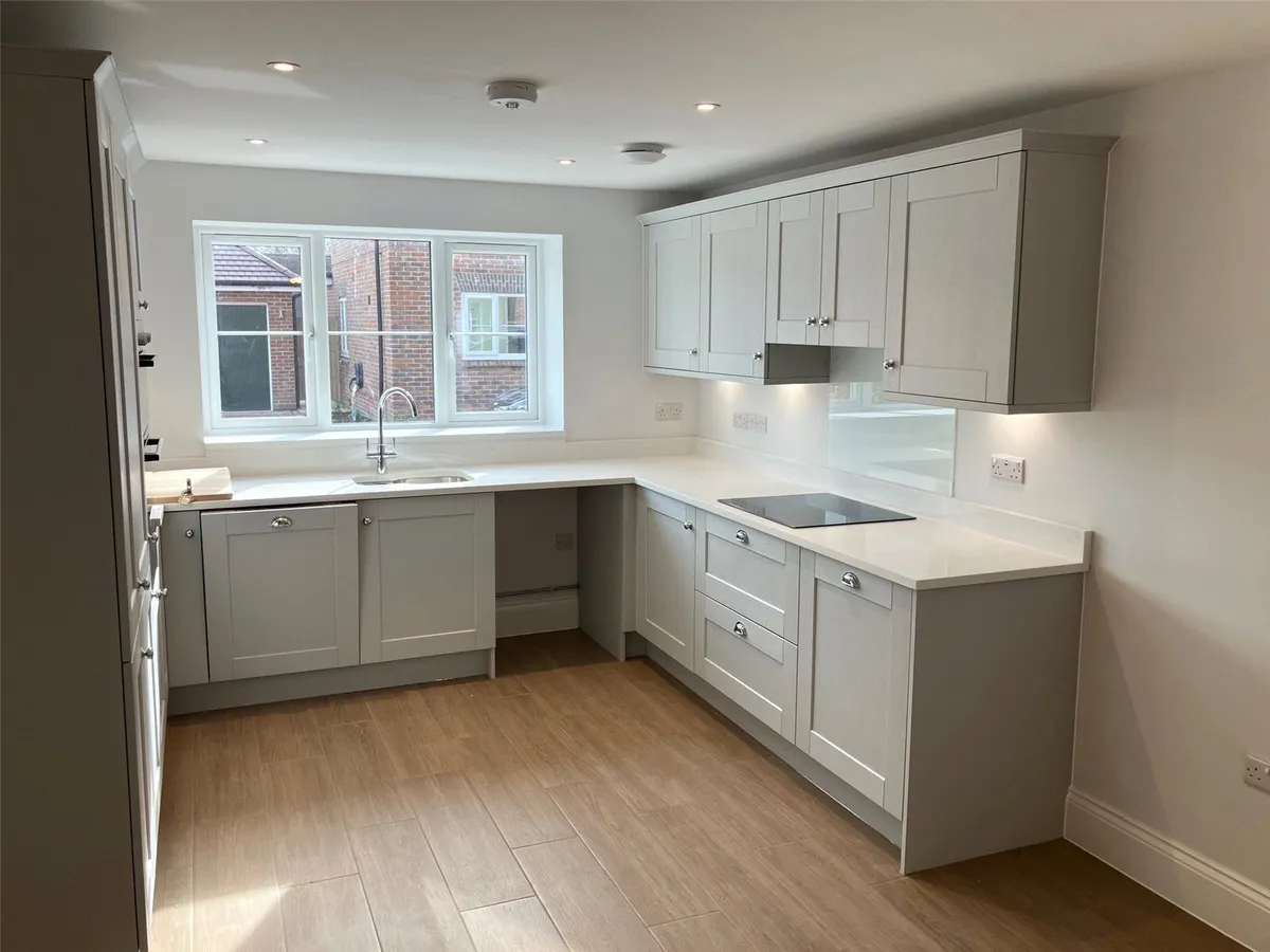 Roxbury House, Bramley, RG26