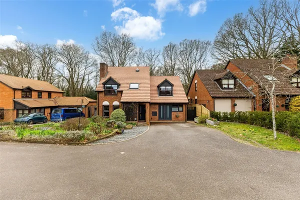 The Oaks, Tadley, RG26