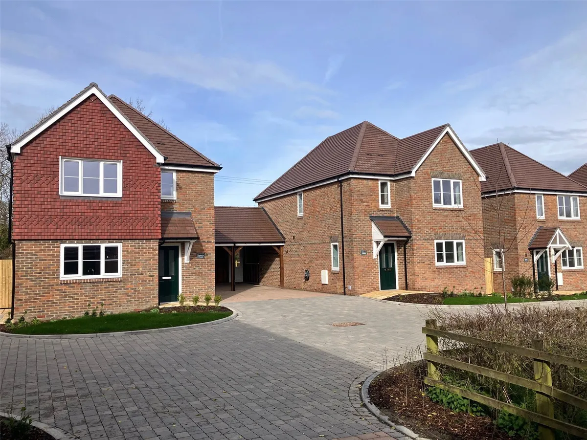Roxbury House, Bramley, RG26