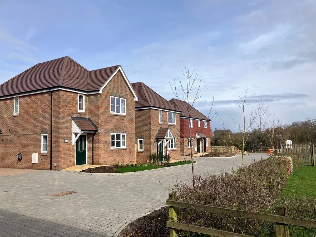 Roxbury House, Bramley, RG26