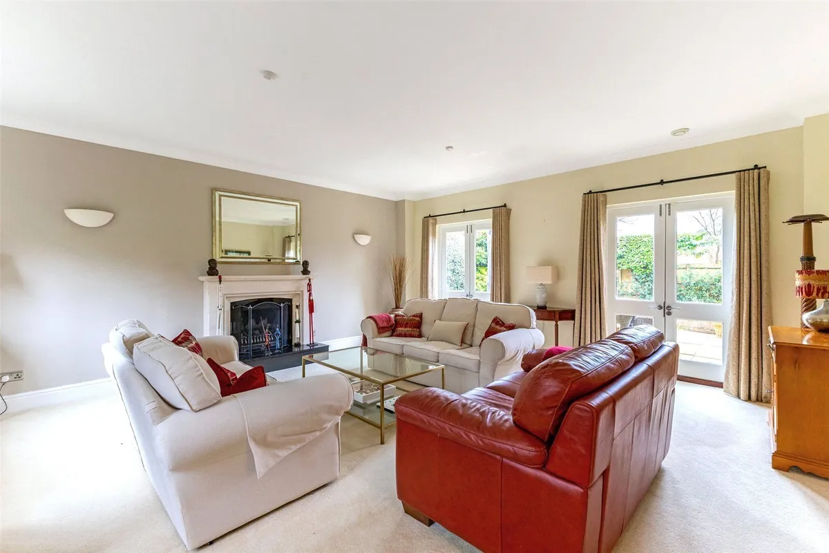 Oaktree House, Upton Grey, RG25