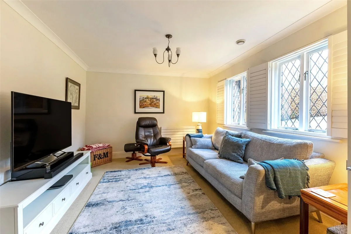 Oaktree House, Upton Grey, RG25