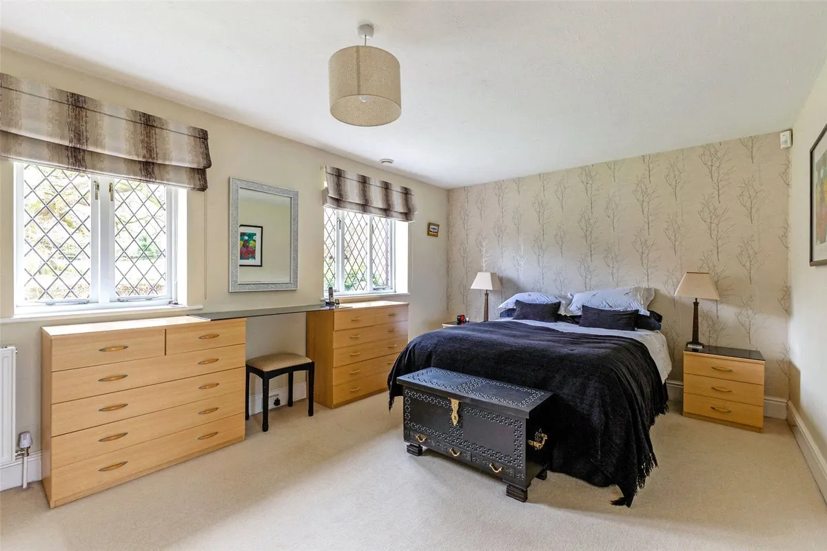 Oaktree House, Upton Grey, RG25