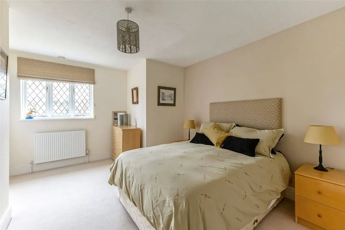 Oaktree House, Upton Grey, RG25