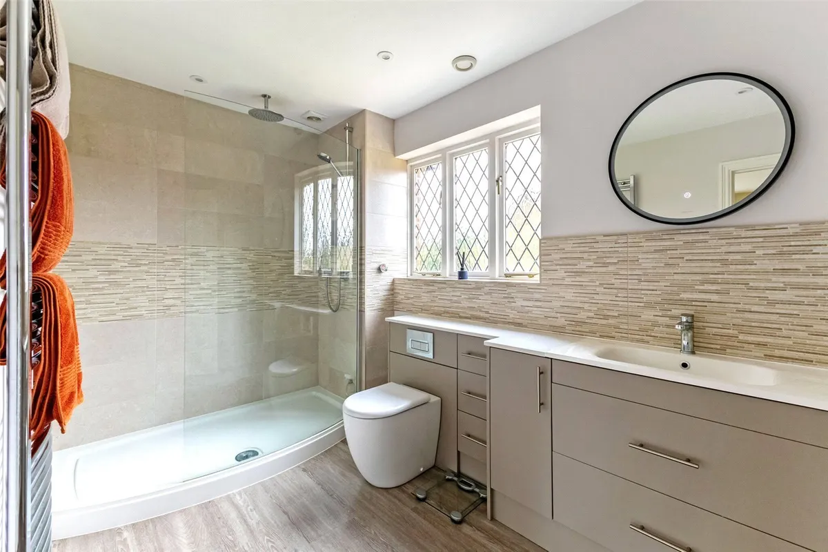 Oaktree House, Upton Grey, RG25