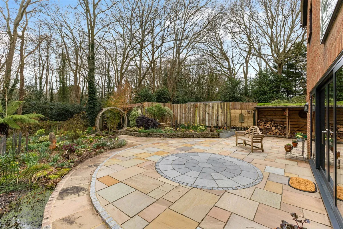 The Oaks, Tadley, RG26