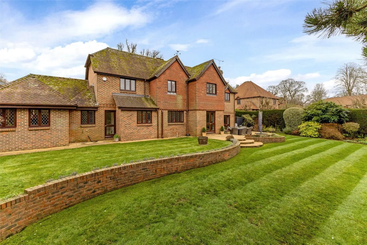 Oaktree House, Upton Grey, RG25