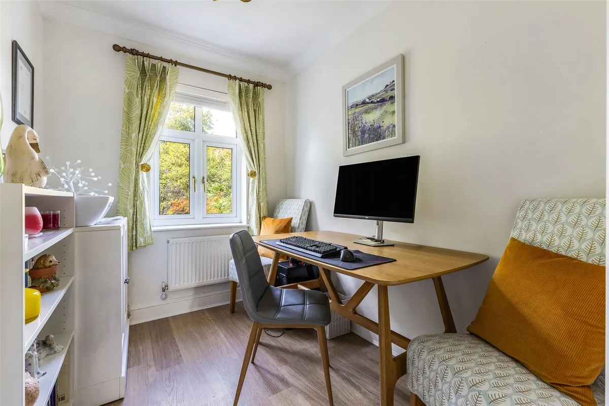 Cliddesden Road, Basingstoke, RG21