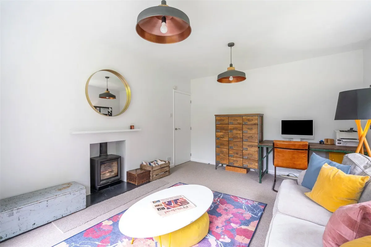 Highlands Road, Basingstoke, RG22