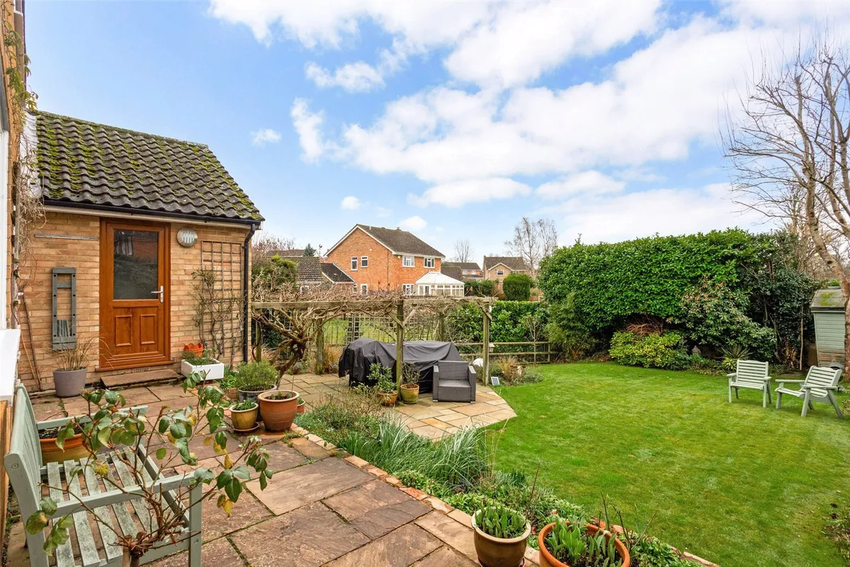 West Street, Tadley Common, RG26