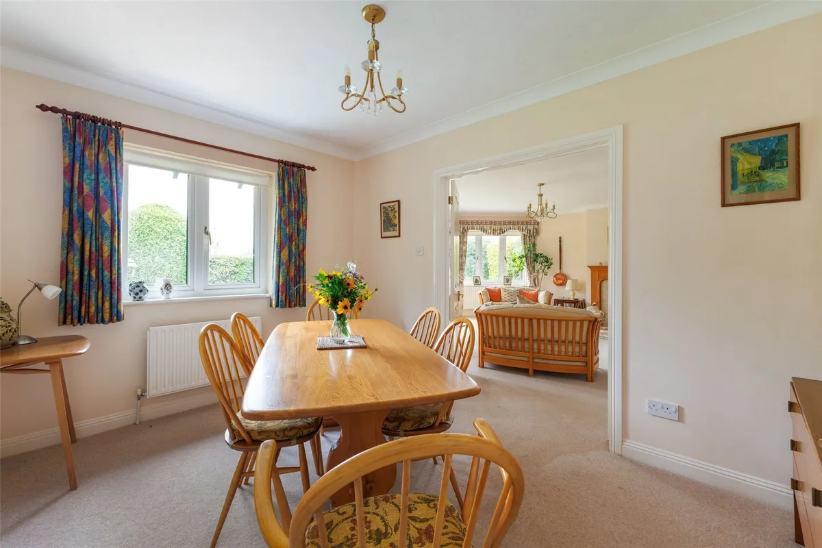 Little Berkeley, Monk Sherborne, RG26