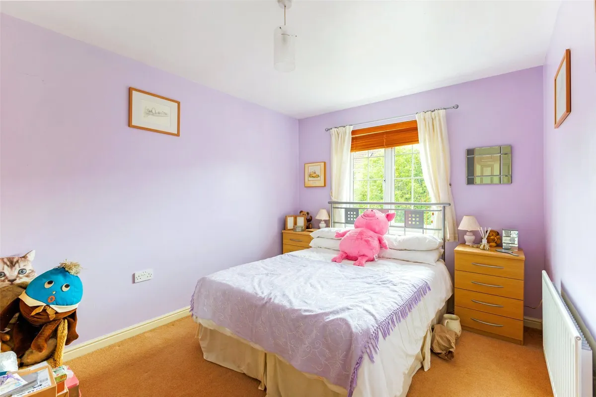 Highpath Way, Basingstoke, RG24