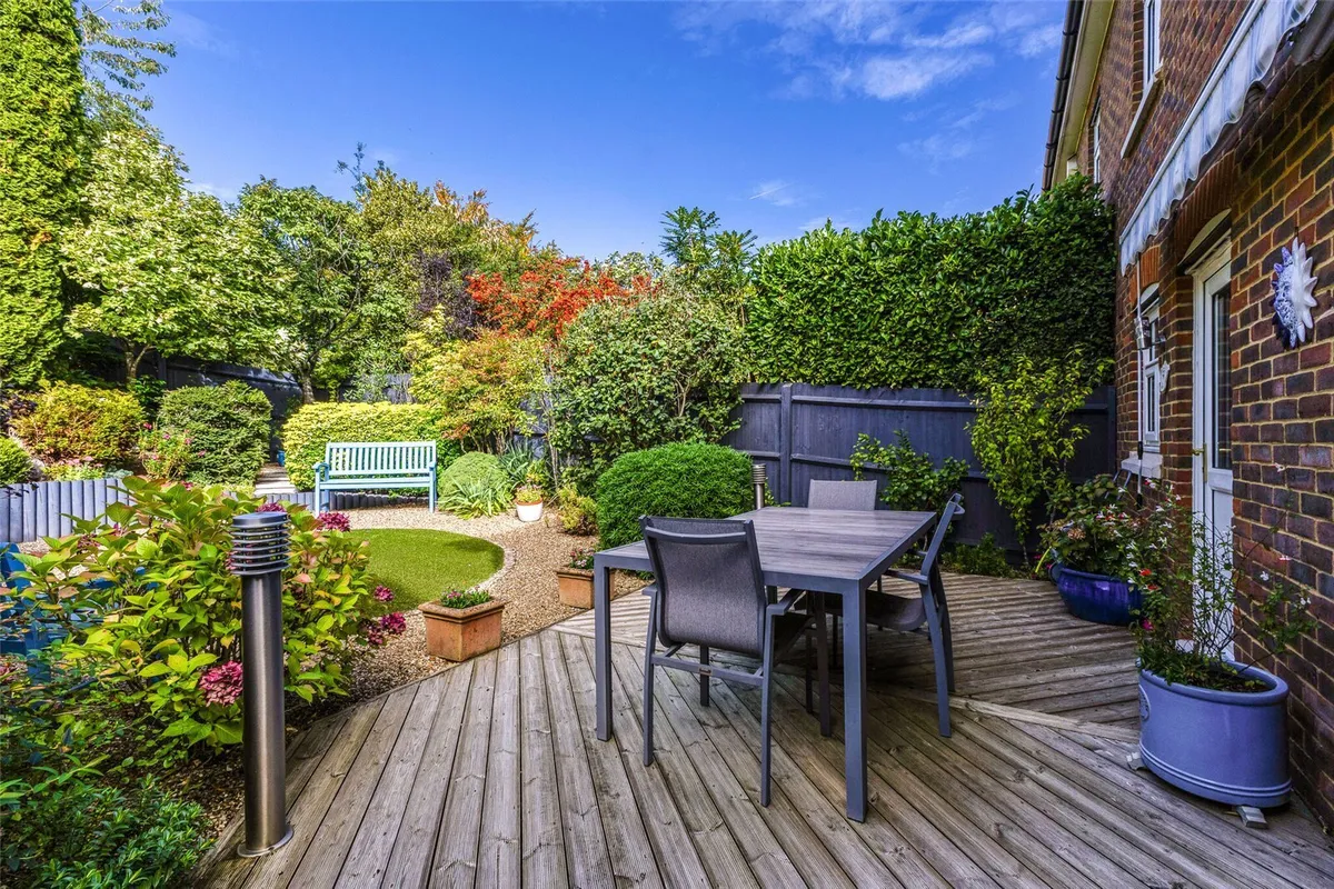 Cliddesden Road, Basingstoke, RG21