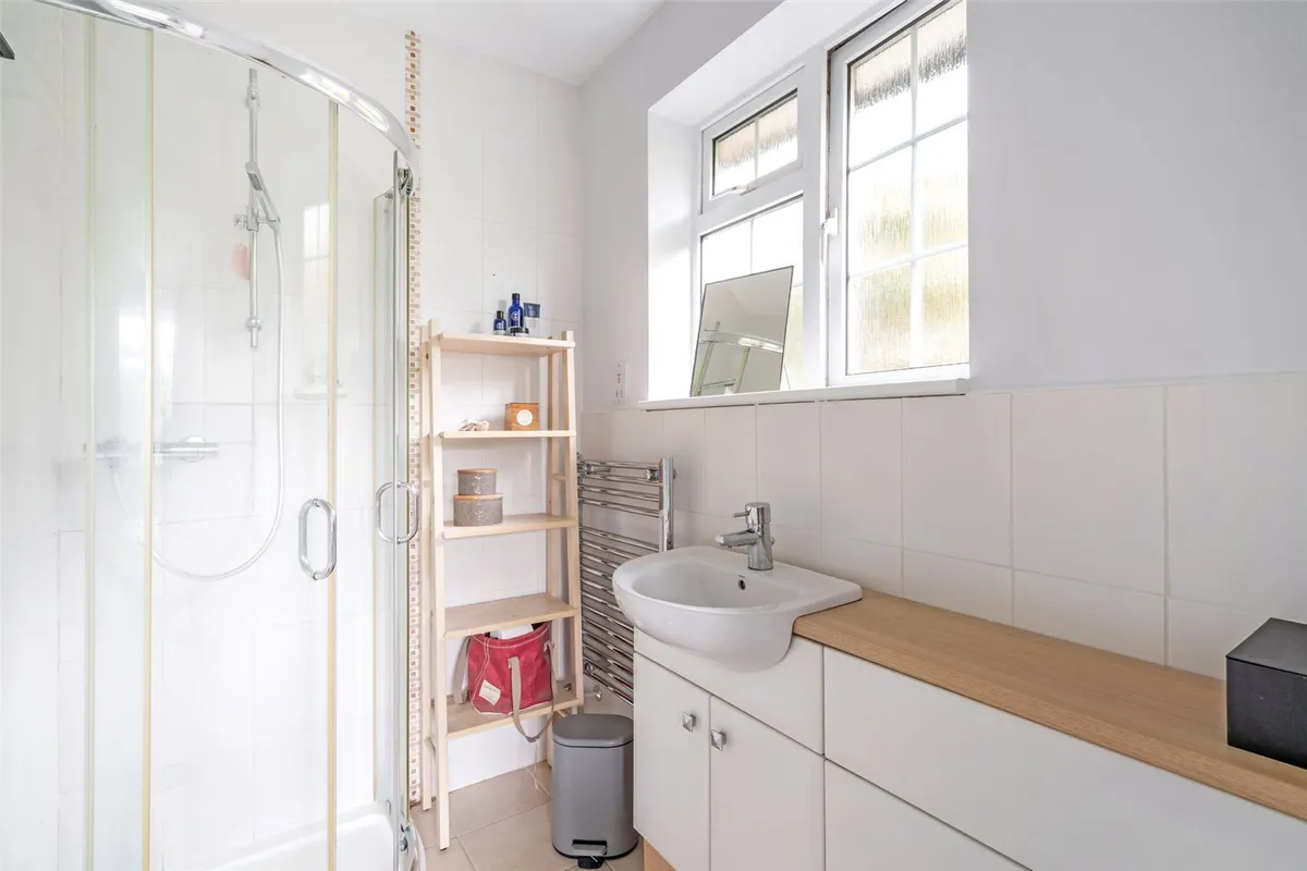 Highlands Road, Basingstoke, RG22