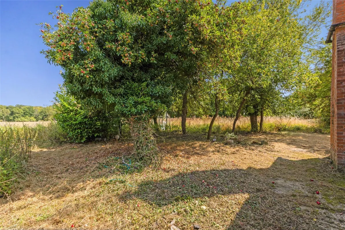 Queens Cottage, Monk Sherborne, RG26