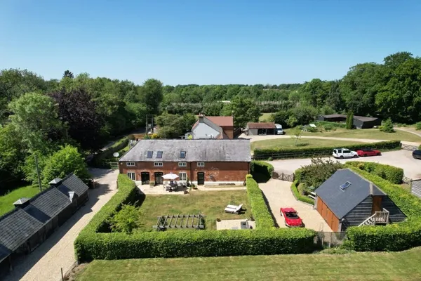 Barley House, Dummer, RG23