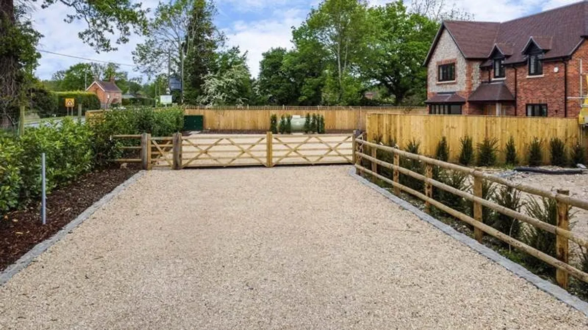 Aldermaston Road, Pamber End, RG26