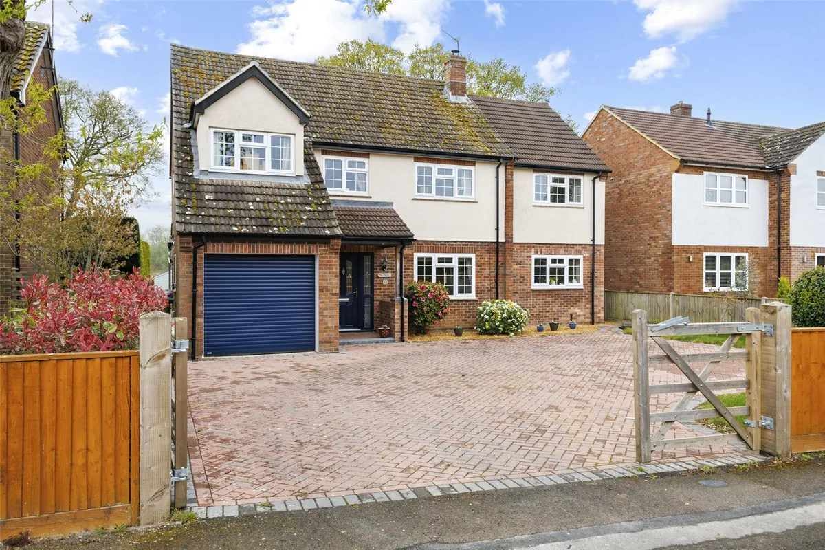 Northfield Road, Sherfield On Loddon, RG27