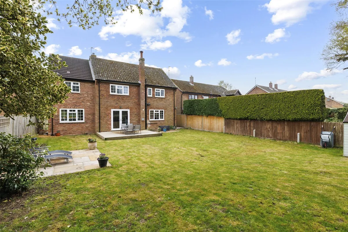 Northfield Road, Sherfield On Loddon, RG27