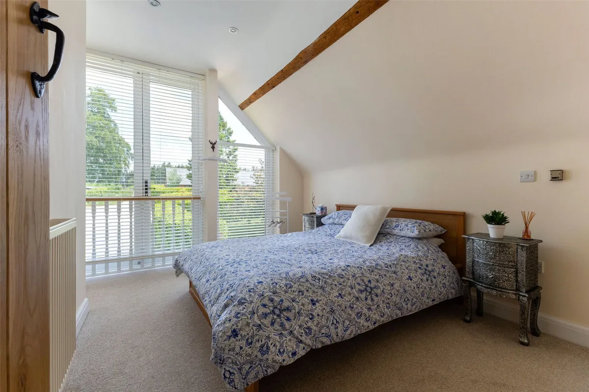 Barley House, Dummer, RG23