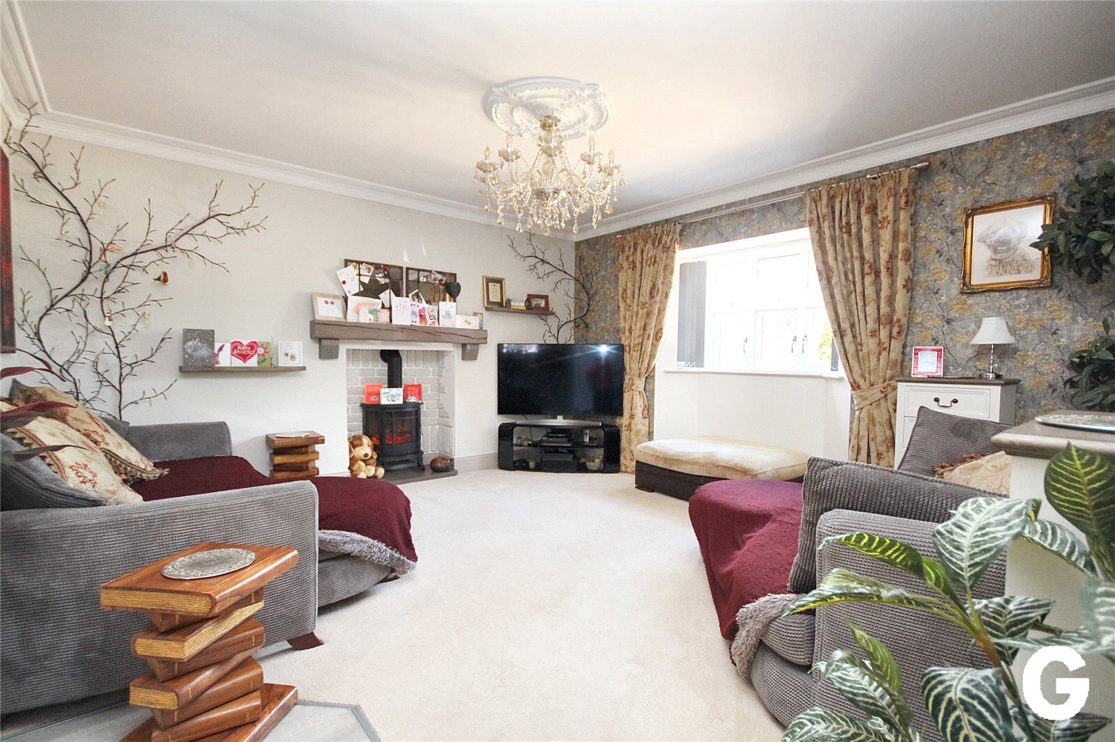 6 Linbrook Court, Ringwood, Hampshire, BH24 Image 3