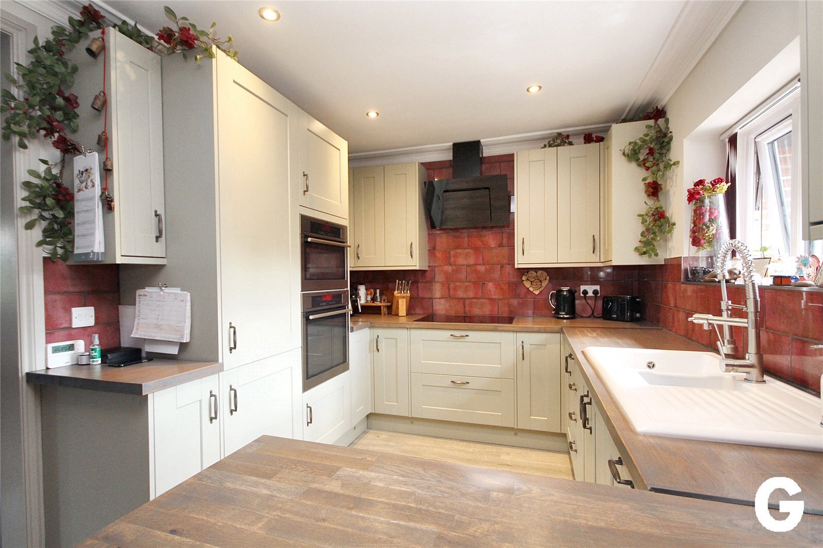 6 Linbrook Court, Ringwood, Hampshire, BH24 Image 4