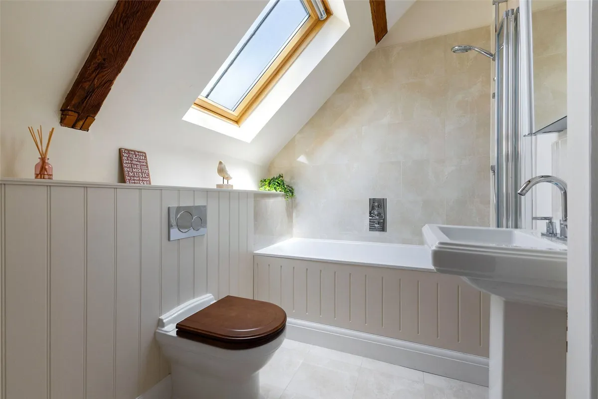 Barley House, Dummer, RG23