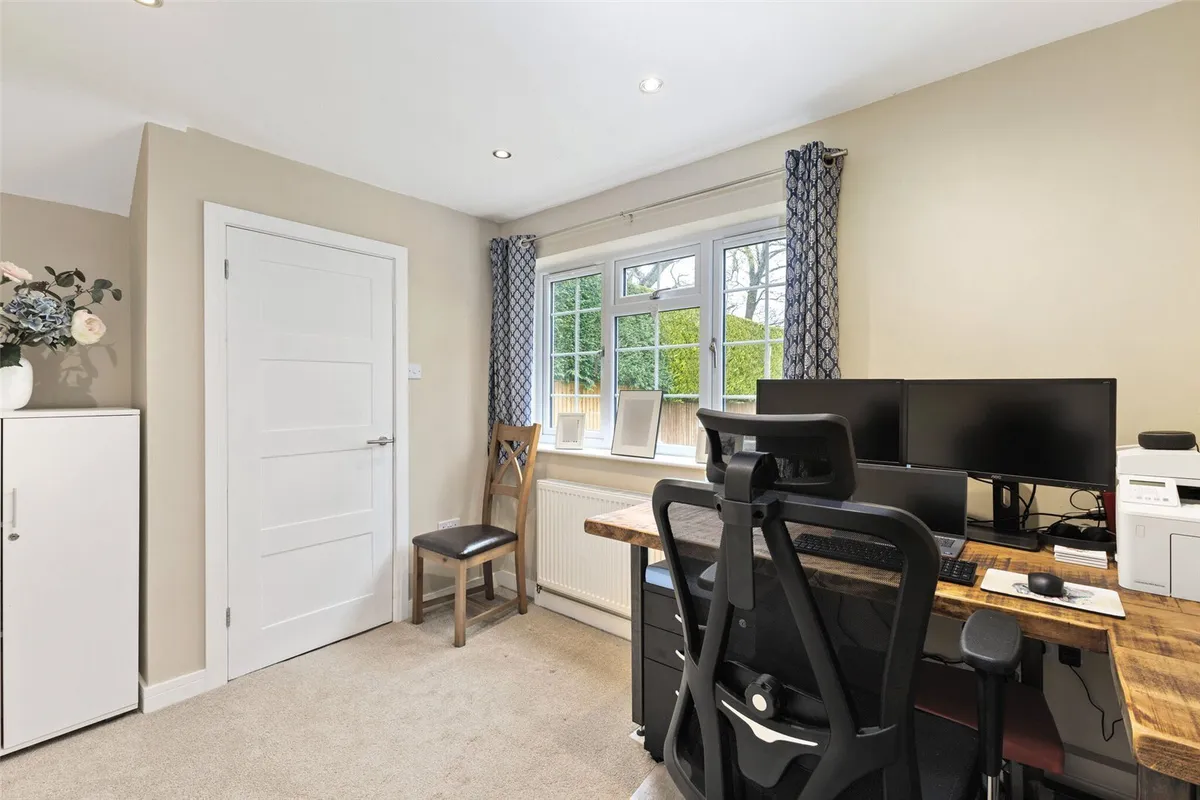 Northfield Road, Sherfield On Loddon, RG27