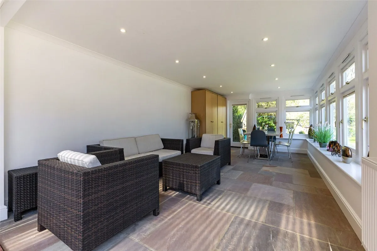 Meadow House, Sherborne St John, RG24