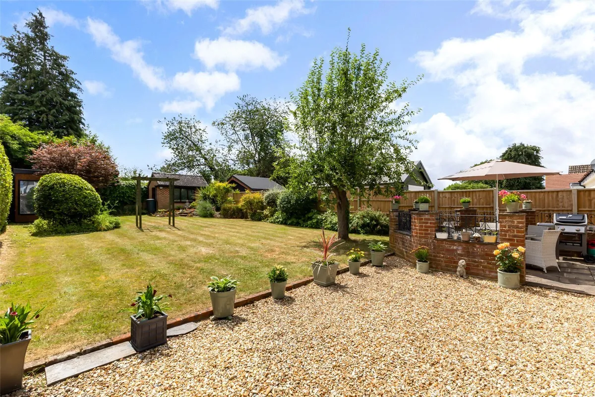 Hatch Lane, Old Basing, RG24