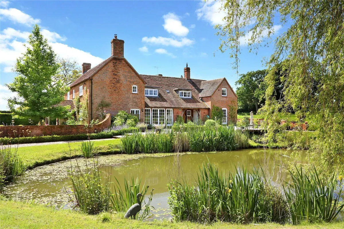 Cufaude Manor, Bramley, RG26
