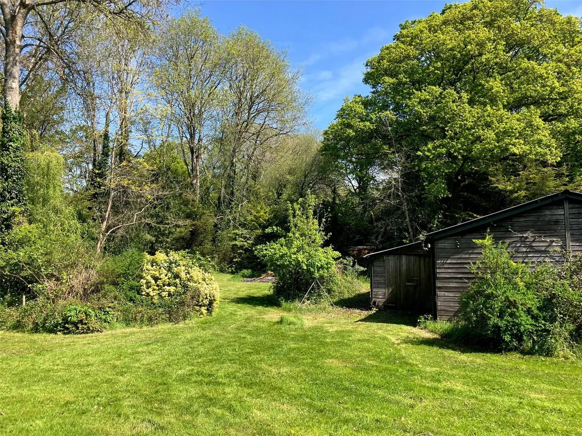 New Road, Tadley, RG26
