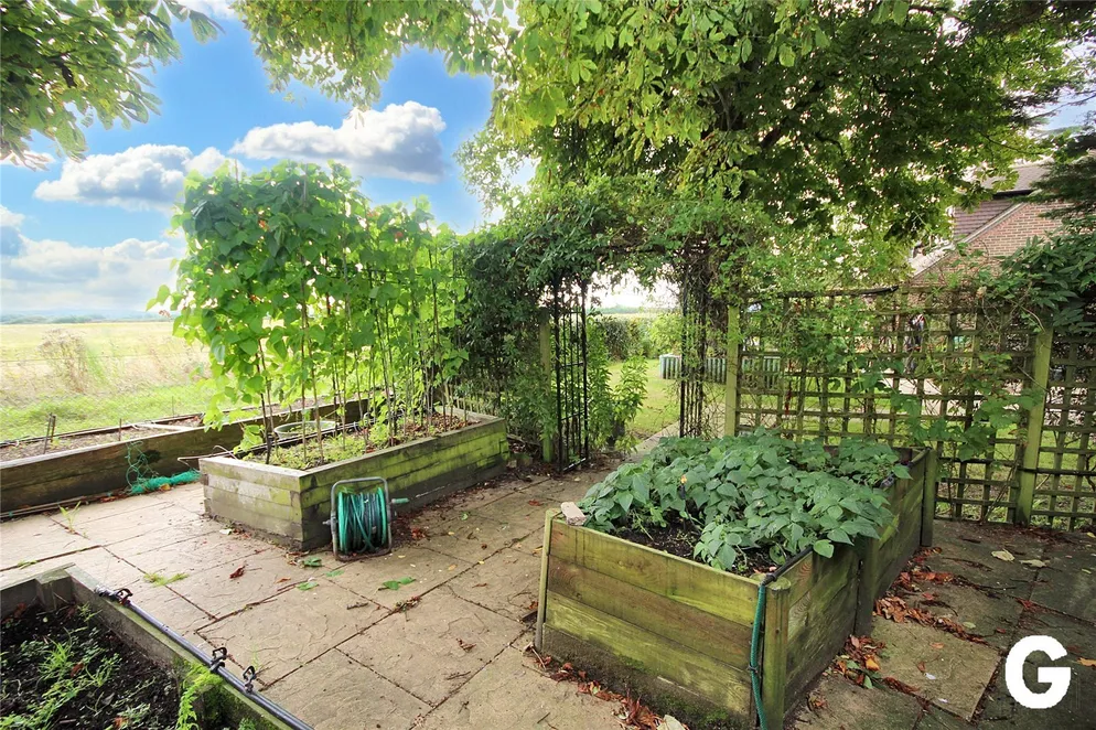 Property carousel item 34