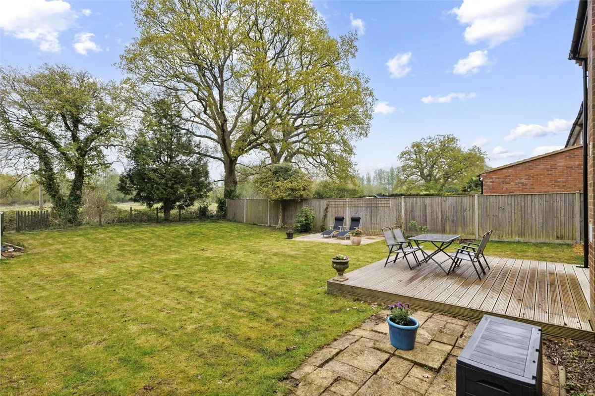 Northfield Road, Sherfield On Loddon, RG27