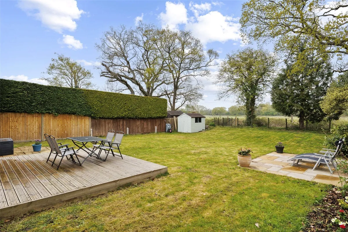 Northfield Road, Sherfield On Loddon, RG27