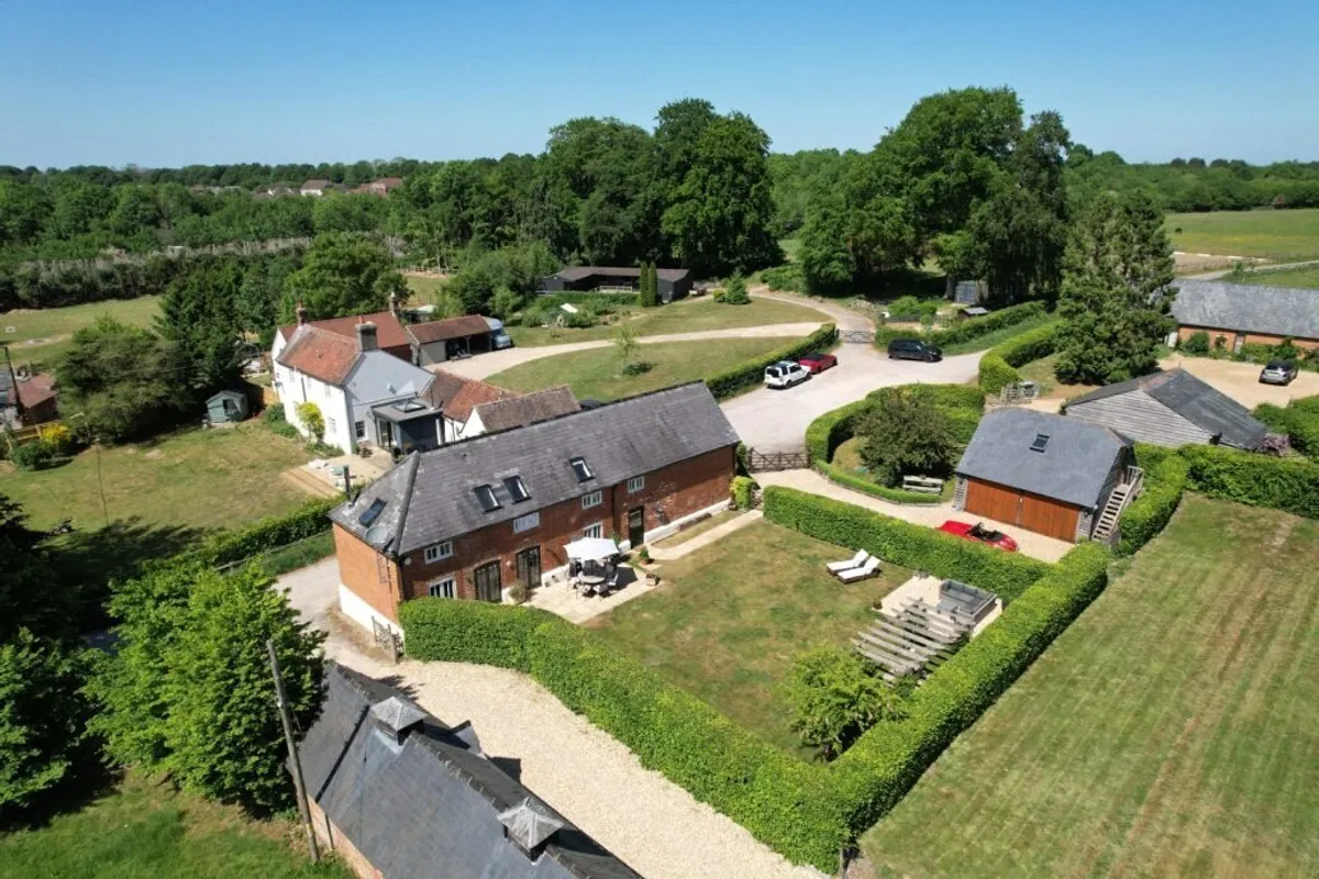 Barley House, Dummer, RG23