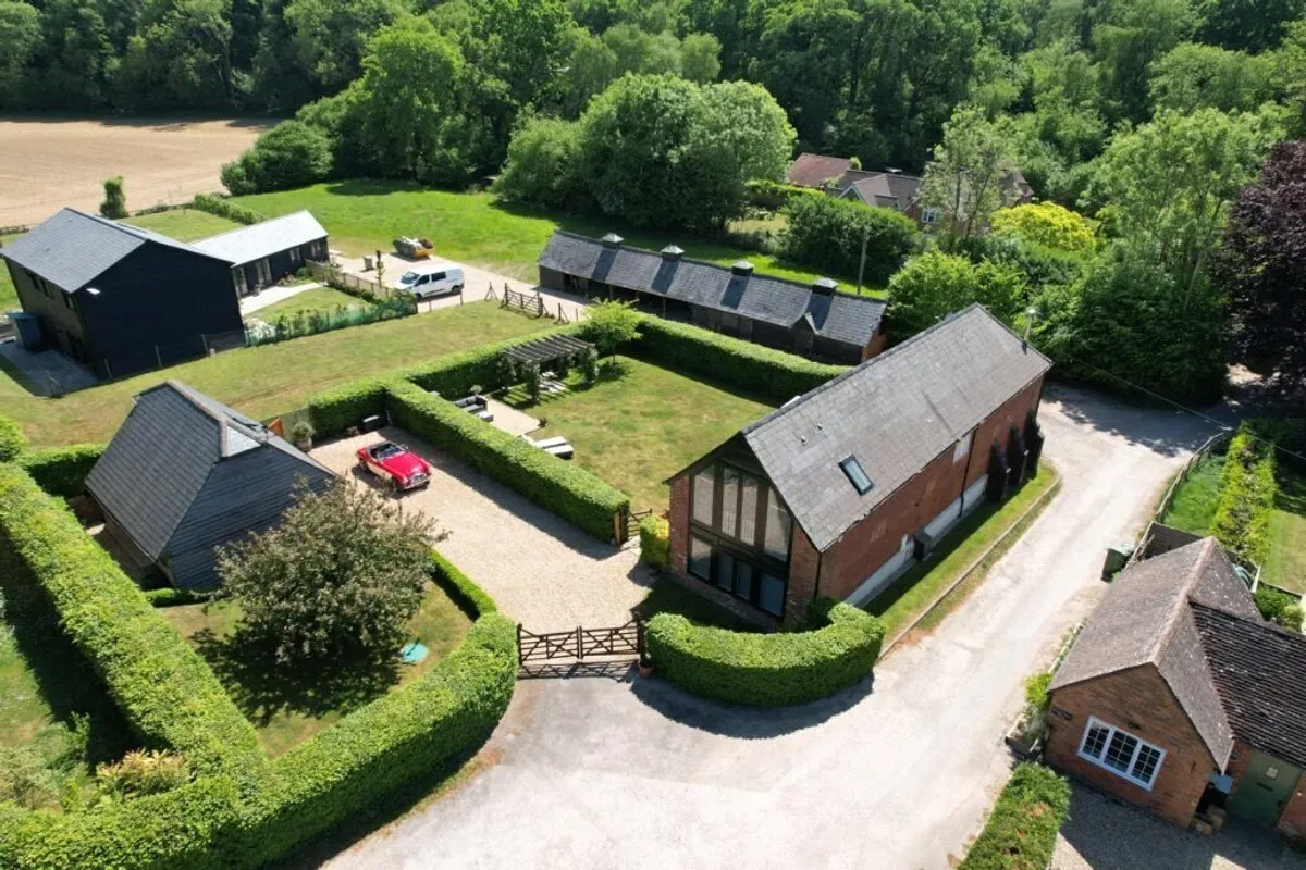 Barley House, Dummer, RG23
