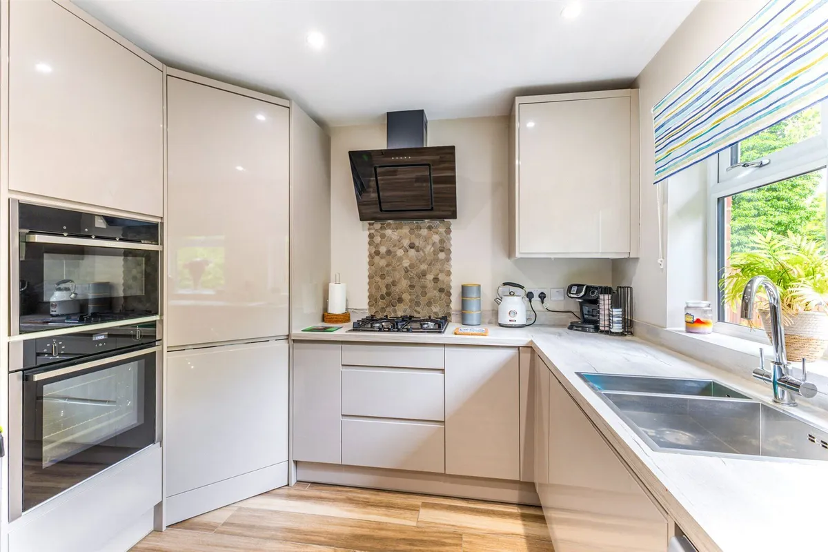 Longbridge Road, Bramley, RG26