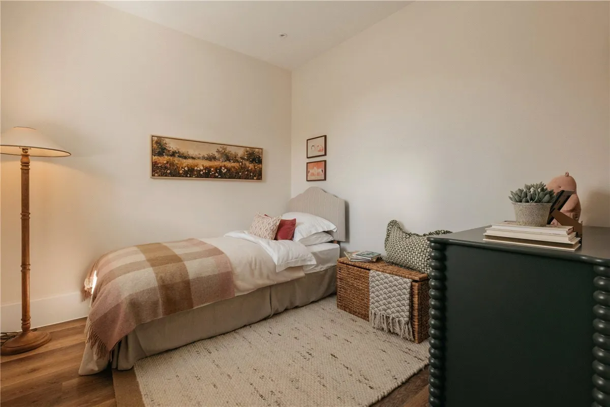 Oak Field Gardens, Sherborne St John, RG24
