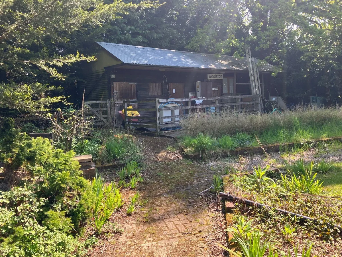 New Road, Tadley, RG26