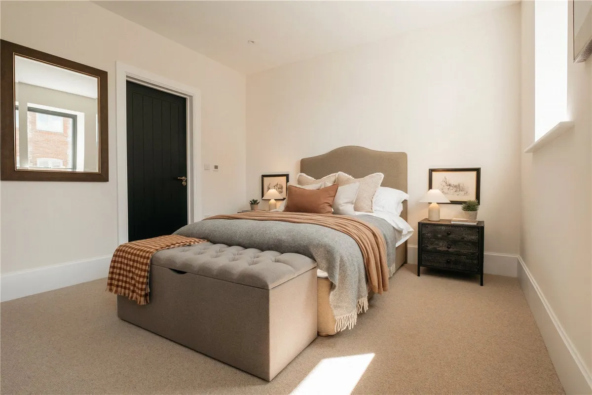 Oak Field Gardens, Sherborne St John, RG24