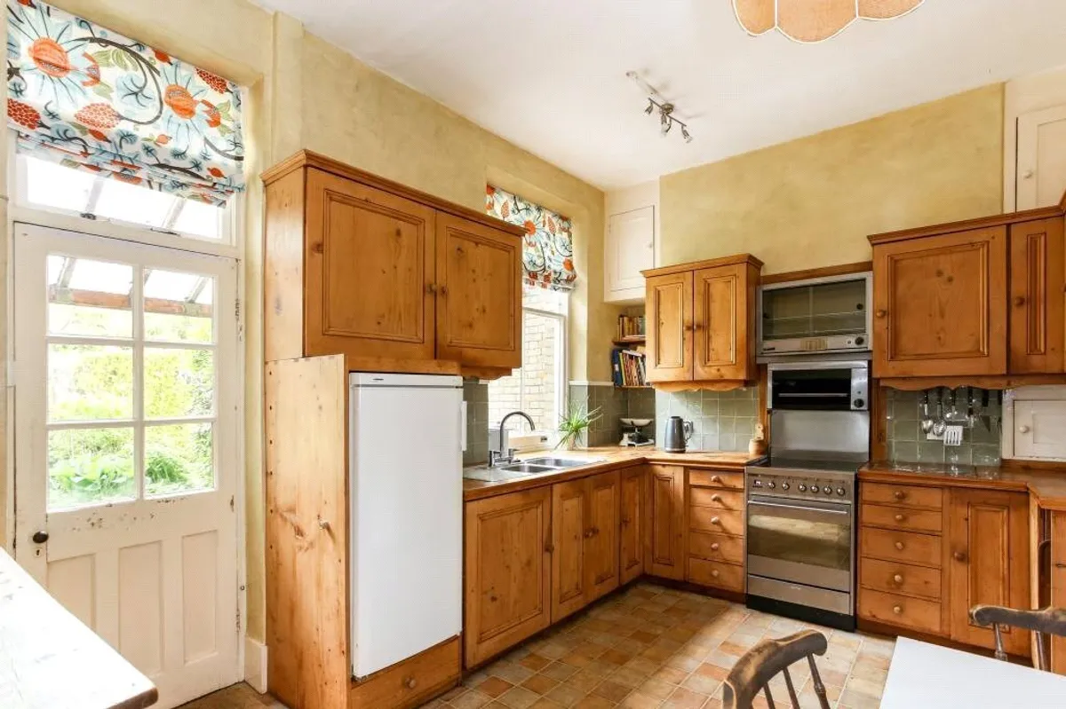 West Silchester Hall, Silchester, RG7
