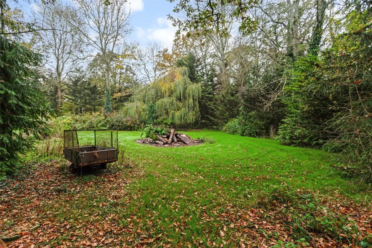 New Road, Tadley, RG26