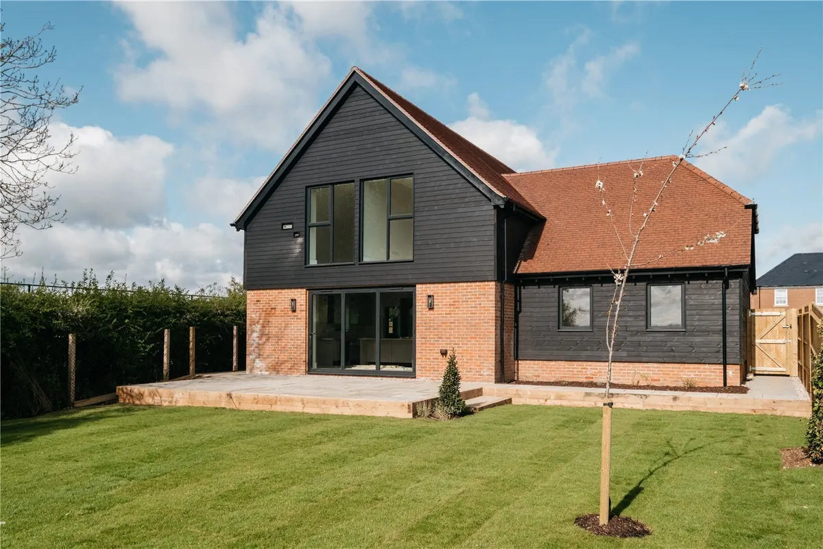 Oak Field Gardens, Sherborne St John, RG24