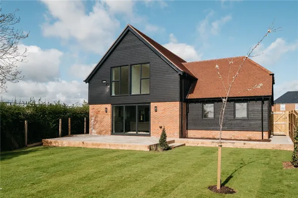 Oak Field Gardens, Sherborne St John, RG24