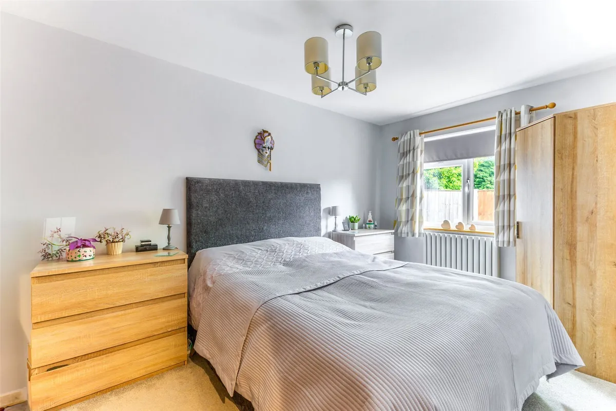 Longbridge Road, Bramley, RG26