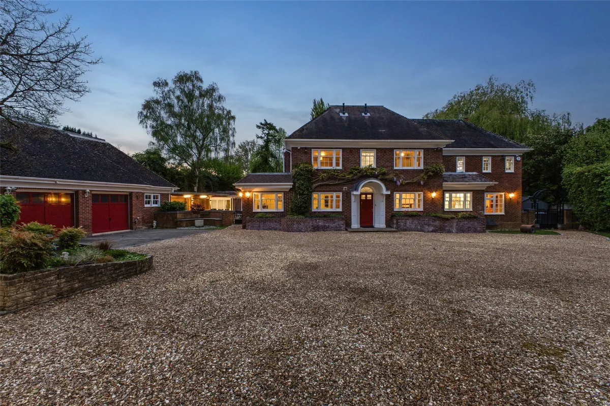 Meadow House, Sherborne St John, RG24