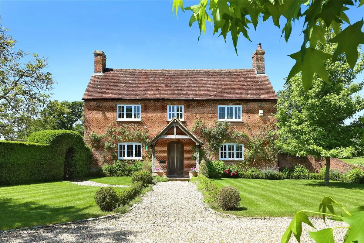 Cufaude Manor, Bramley, RG26