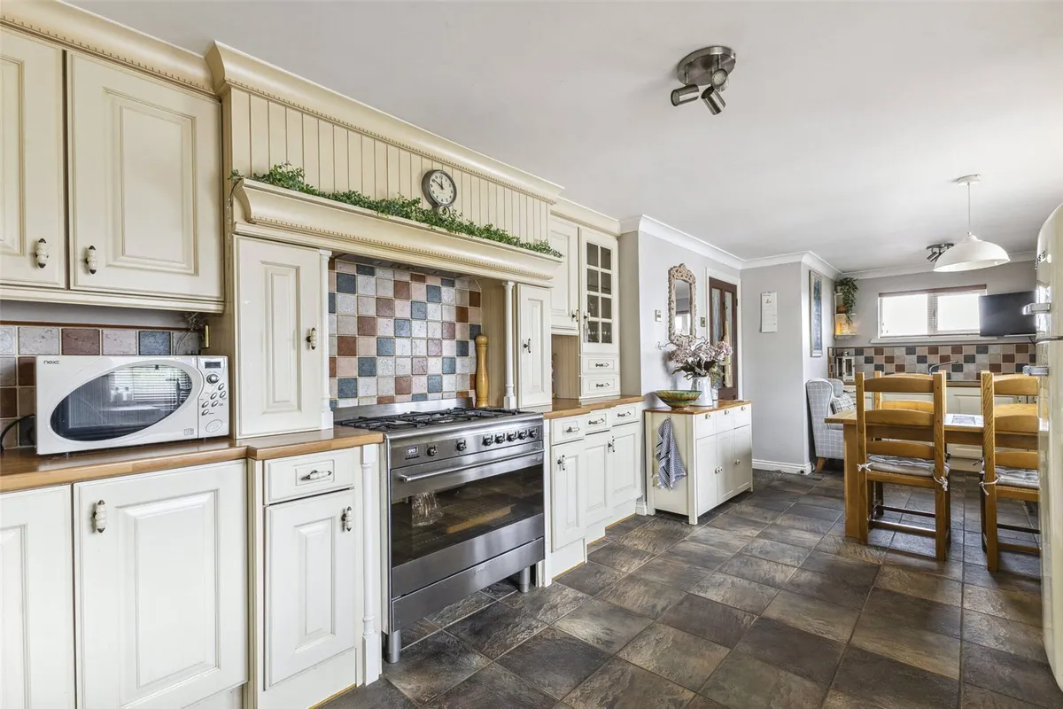 Manor Road, Sherborne St John, RG24