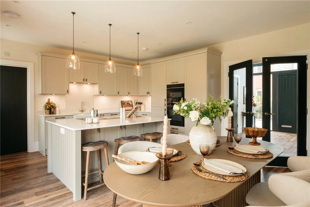 Oak Field Gardens, Sherborne St John, RG24